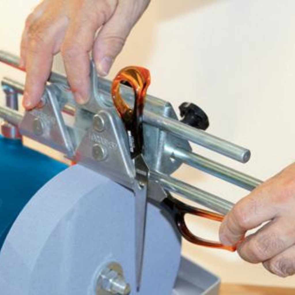 Scheppach Fox F23-740 Wet Stone Sharpening System | Poolewood
